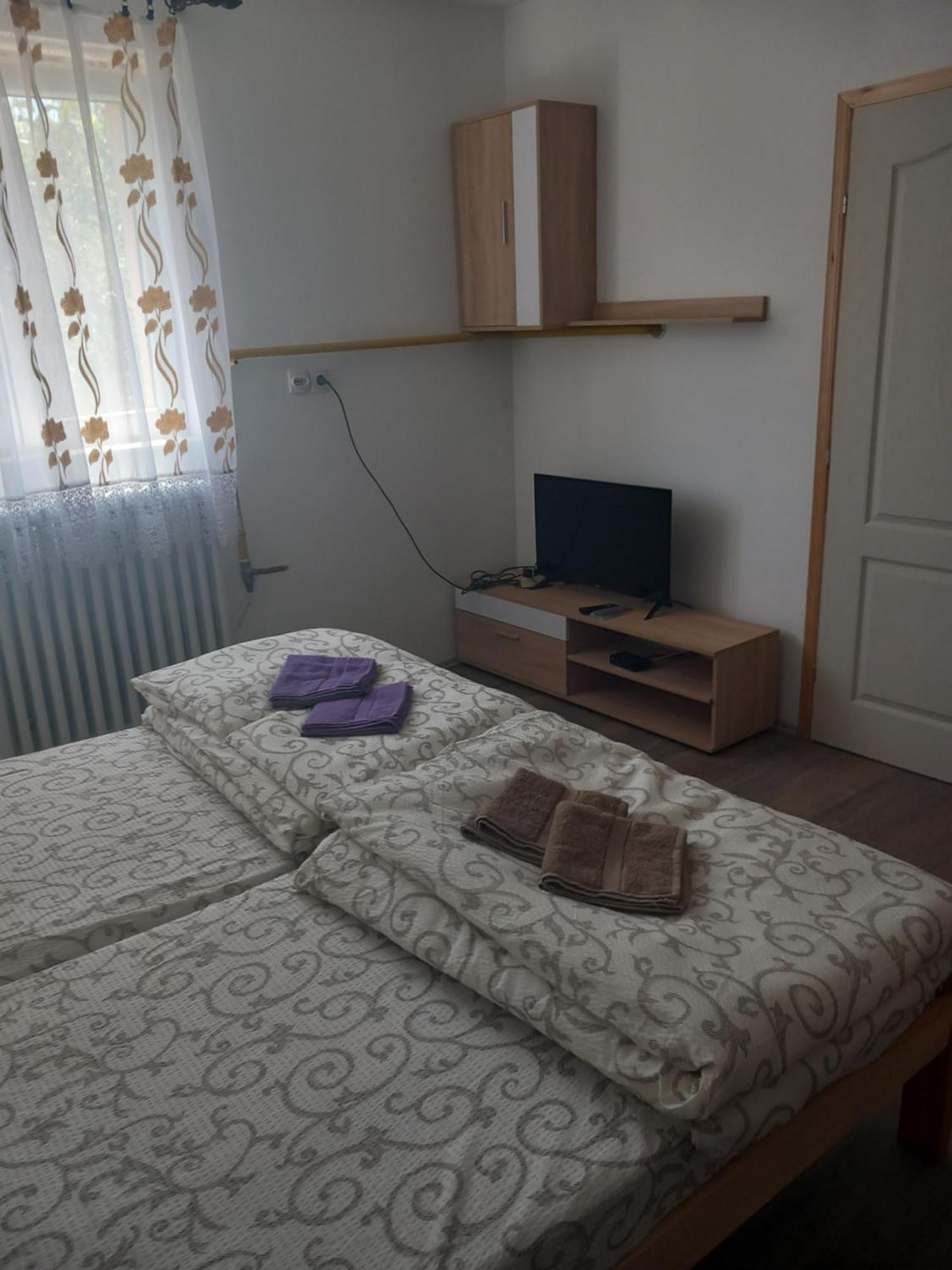 Rm Castell Apartments Novi Sad Extérieur photo